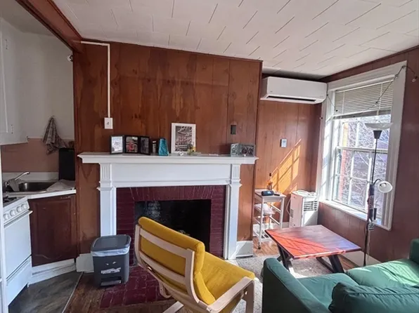 85 Phillips St APT 7, Boston, MA 02114