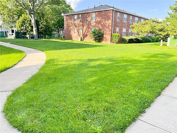 3rd image of 28 Fenway Cir APT 23