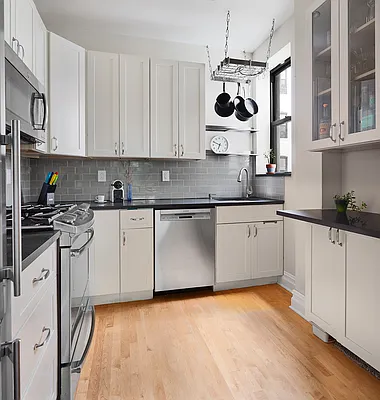 Rented by Compass | media 8