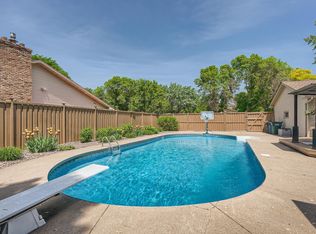 6320 Squire Dr NE, Fridley, MN 55432