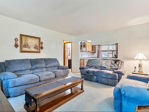 3rd image of 32120 John Hauk St