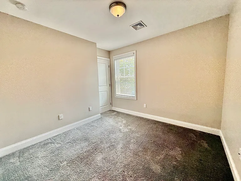 52 Bedlow Ave — Photo 24