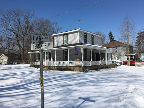 2nd image of 203 Park Dr