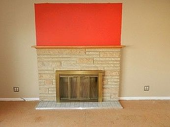 5th image of 182 E 25th St