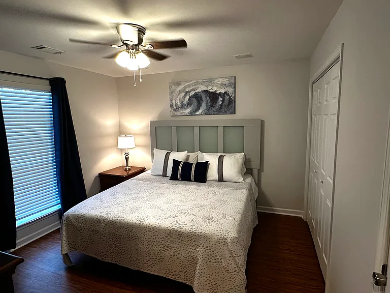 105 Wilkes Ct — Photo 3
