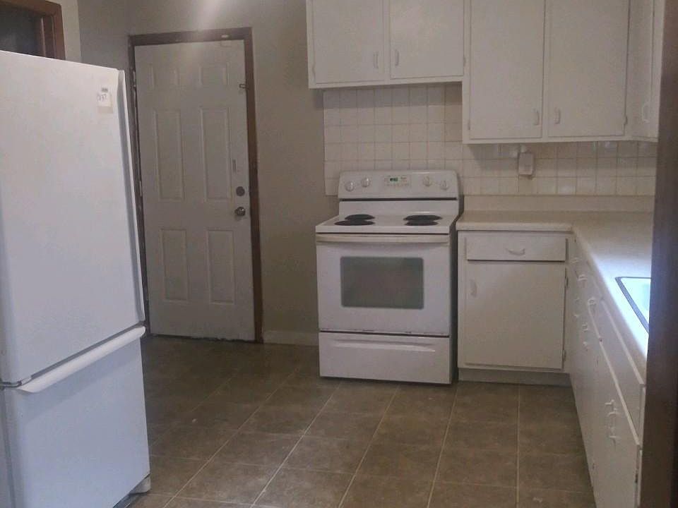 1st image of 321 Olive St