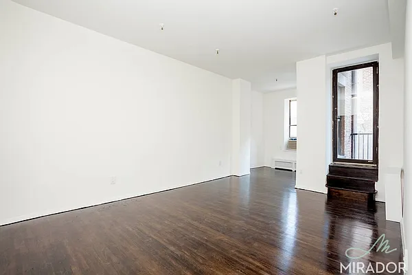 Rented by Mirador Real Estate | media 41