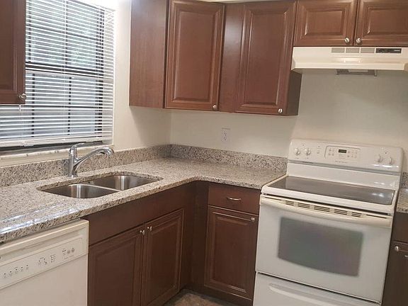 3rd image of 4236 NW 20th Dr