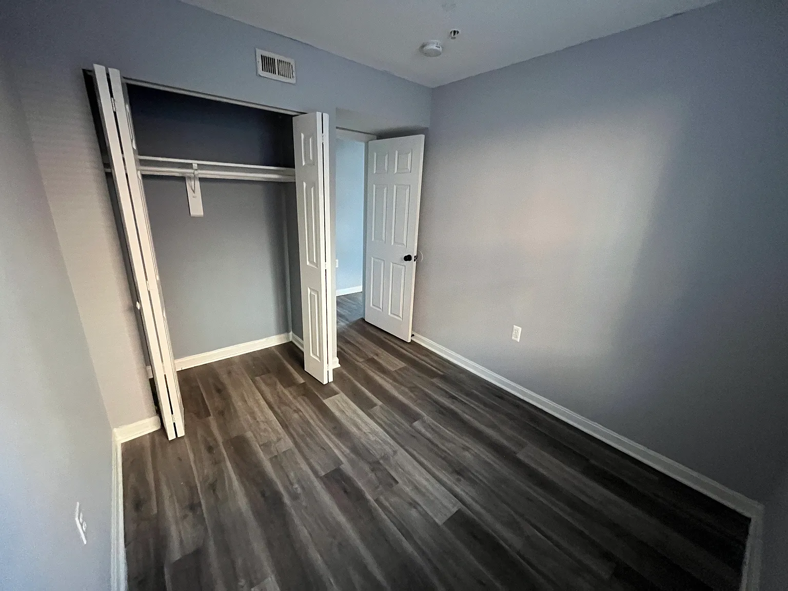 Parkside Manor — Photo 3
