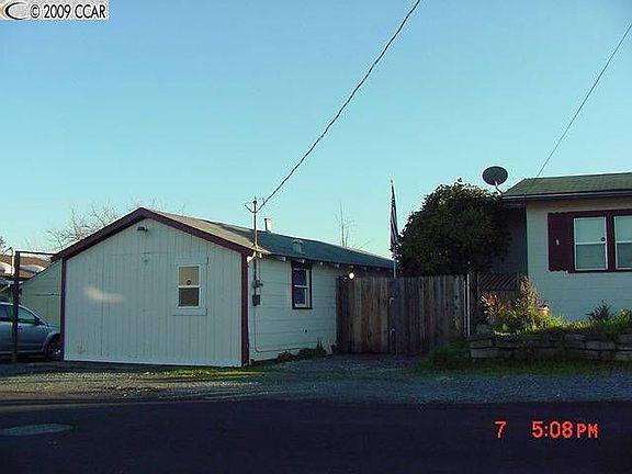 3rd image of 2820 Leslie Ave