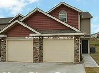 8318 N Kensington Ave, Kansas City, MO 64119
