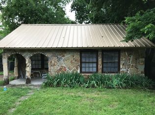 802 Rumfield Rd, White Settlement, TX 76108