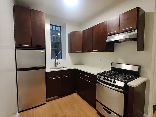 Rented by Signature Property Realty | media 16