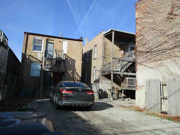 5th image of 7649 S May St