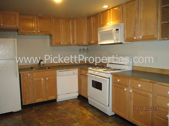 4th image of 2013 Madrona Point Dr #B