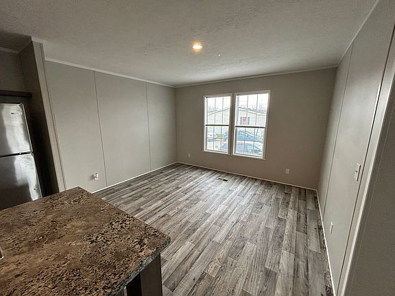 3rd image of 506 Washington #506