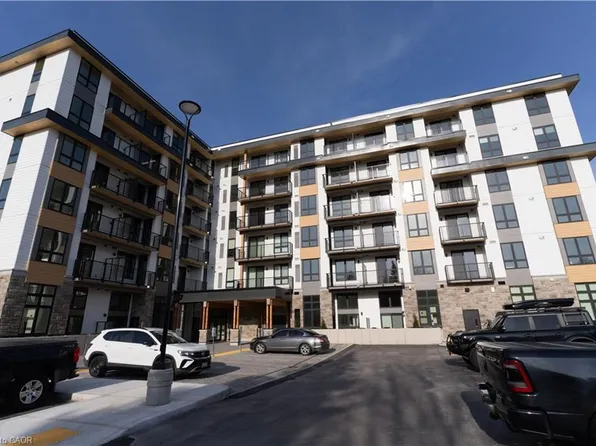 101 Golden Eagle Rd #215, Waterloo, ON N2V 1C3