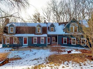 18 Longobardi Dr, Franklin, MA 02038