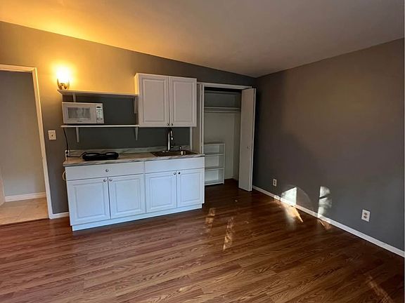3rd image of 5629 El Canon Ave #I