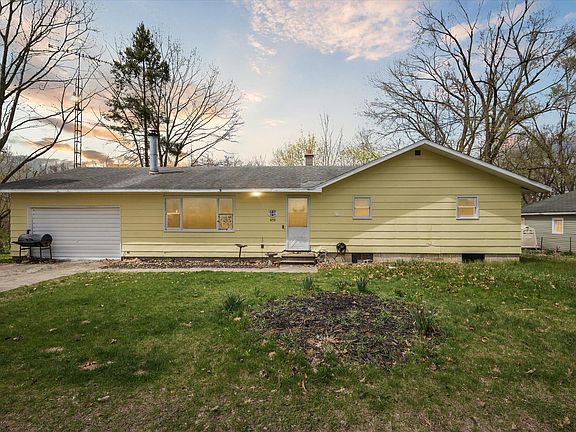 3rd image of 4158 S Pleasant Dr