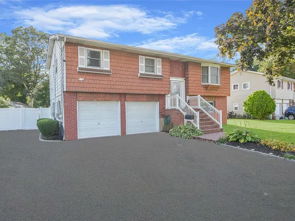 772 Commack Road, Brentwood, NY 11717