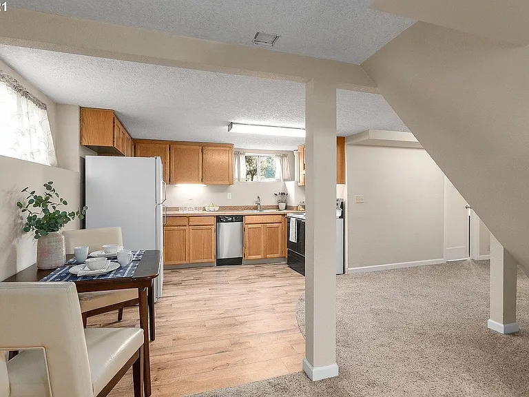 3234 SE Cesar E Chavez Blvd — Photo 33