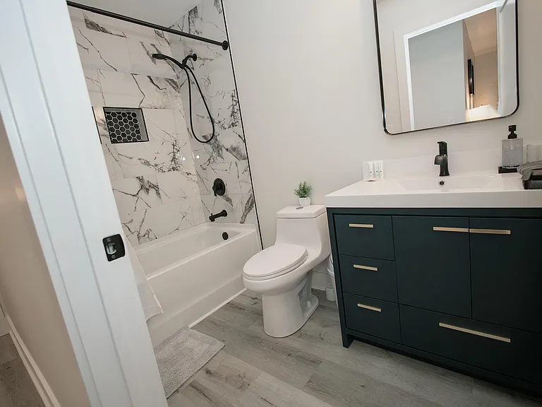 Blanche Dr SE — Photo 2