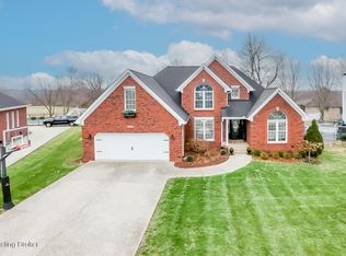 8708 Hi View Ln, Louisville, KY 40272