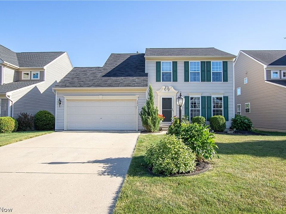 1st image of 131 Stonepointe Dr