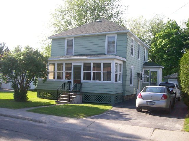 1st image of 142 College Ave