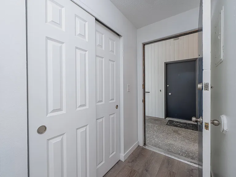 Blue Ridge Apartments — Photo 13