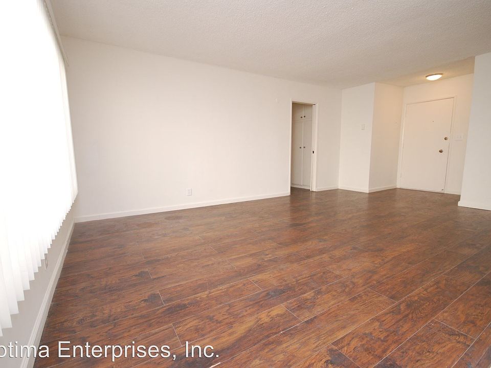 1st image of 1202 N Fuller Ave APT 04