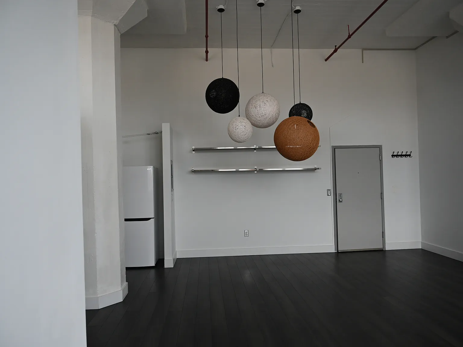 1 bed, 945 sqft, $1,950 — Photo 4