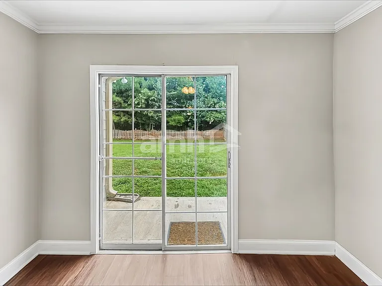 414 Arrowhead Trl — Photo 5
