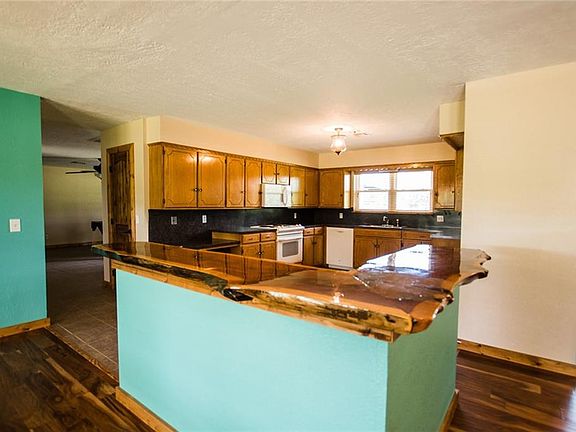 5th image of 22348 N County Road 3240