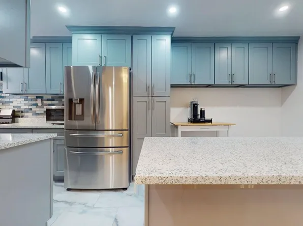 67-40 Booth Street image 13 of 40