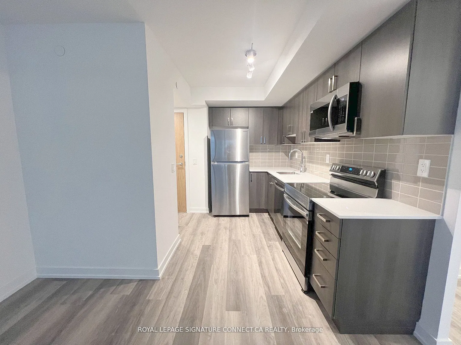 2 bed, $2,300 — Photo 1