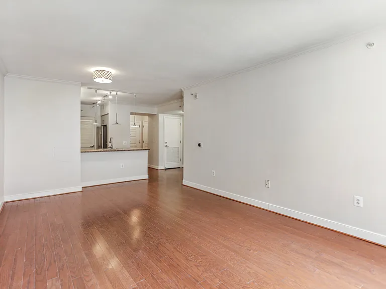 616 E St NW #402 — Photo 6