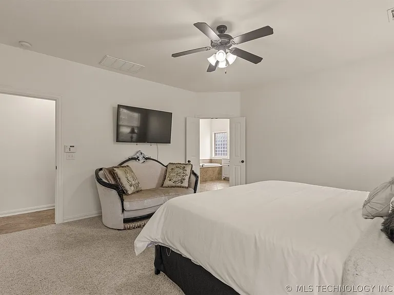 4902 S 165th East Ave — Photo 27