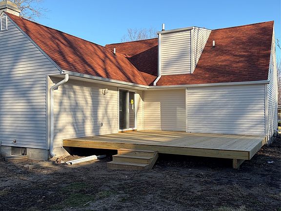 2nd image of 3824 Marianna Trl