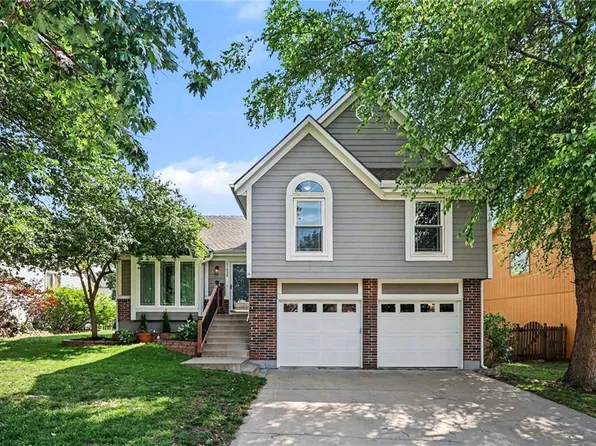 21620 W 53rd St, Shawnee, KS 66226