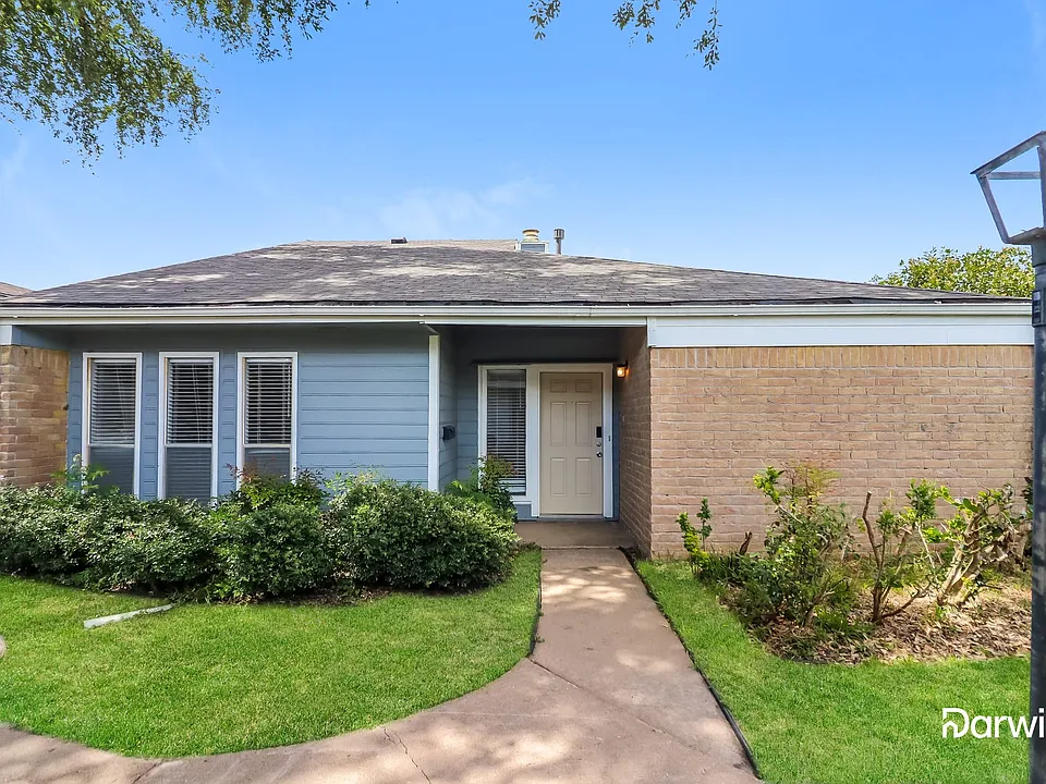 12135 Poulson Dr