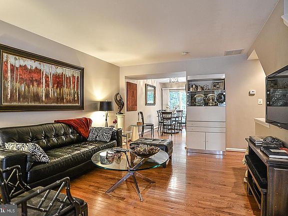 5th image of 1838 Tiger Lily Cir