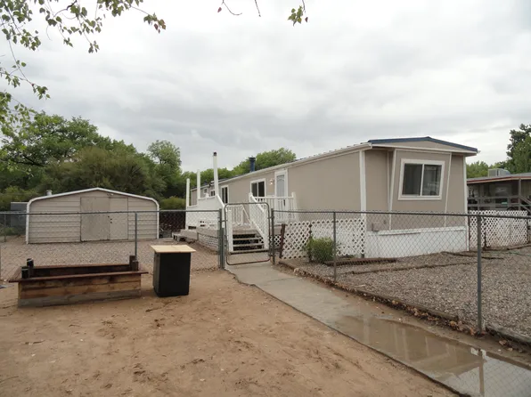 1742 Heaton Loop SE, Los Lunas, NM 87031