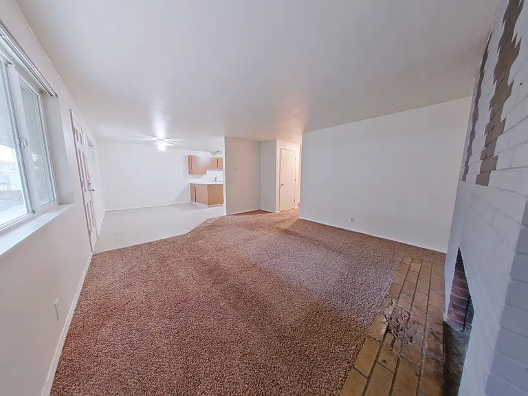 2515 Frontier Dr — Photo 5
