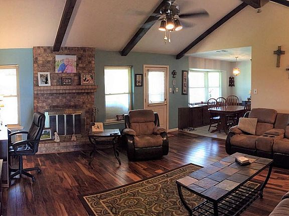 4th image of 4502 Iroquois Dr