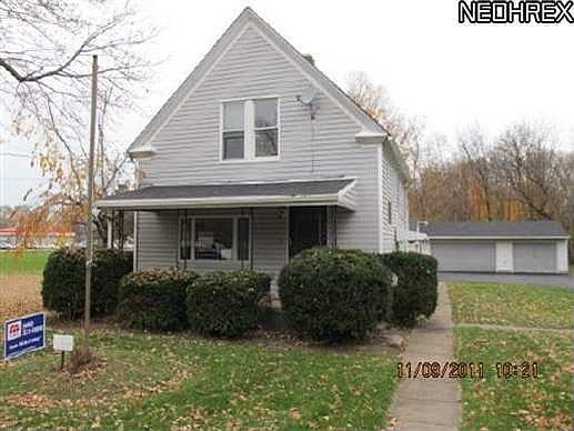 1st image of 2445 Fackler Ave