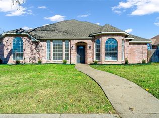 6618 Stamps St, Rowlett, TX 75089