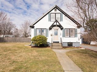 160 Thelma Ave, Somerset, MA 02726