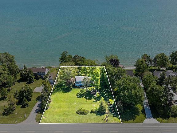 4660 N Lakeshore Rd, Deckerville, MI 48427 | MLS #50144107 | Zillow